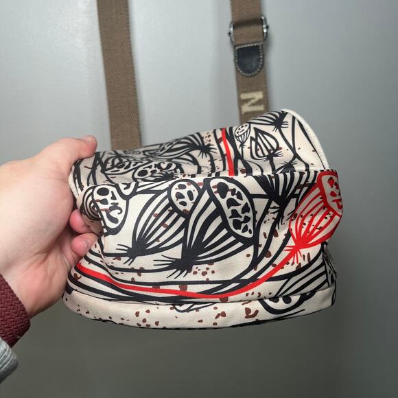 ANFUMAN Women's Small Zip Crossbody Bag Purse Lotus Root - Picture 5 of 8